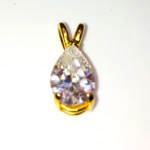 Pear Shaped Fashion Pendant. Look of Diamond stone.